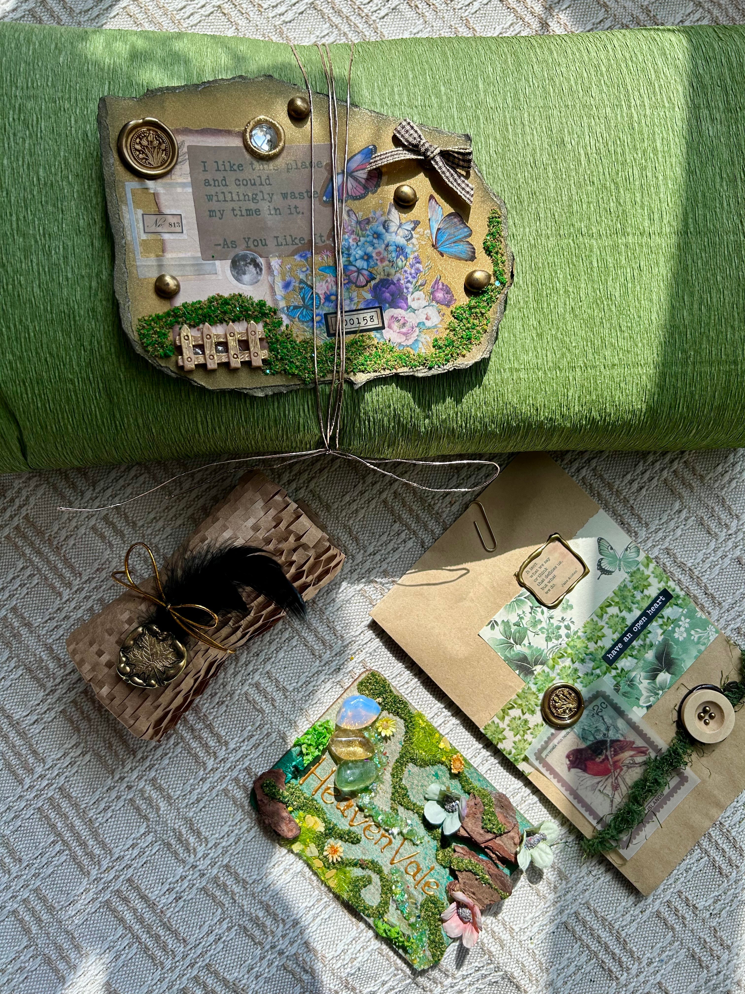 Carefree Deity Box-sd049