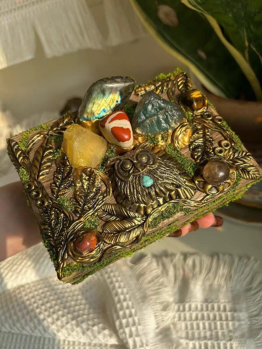 Messenger Owl Crystal Box-sd012