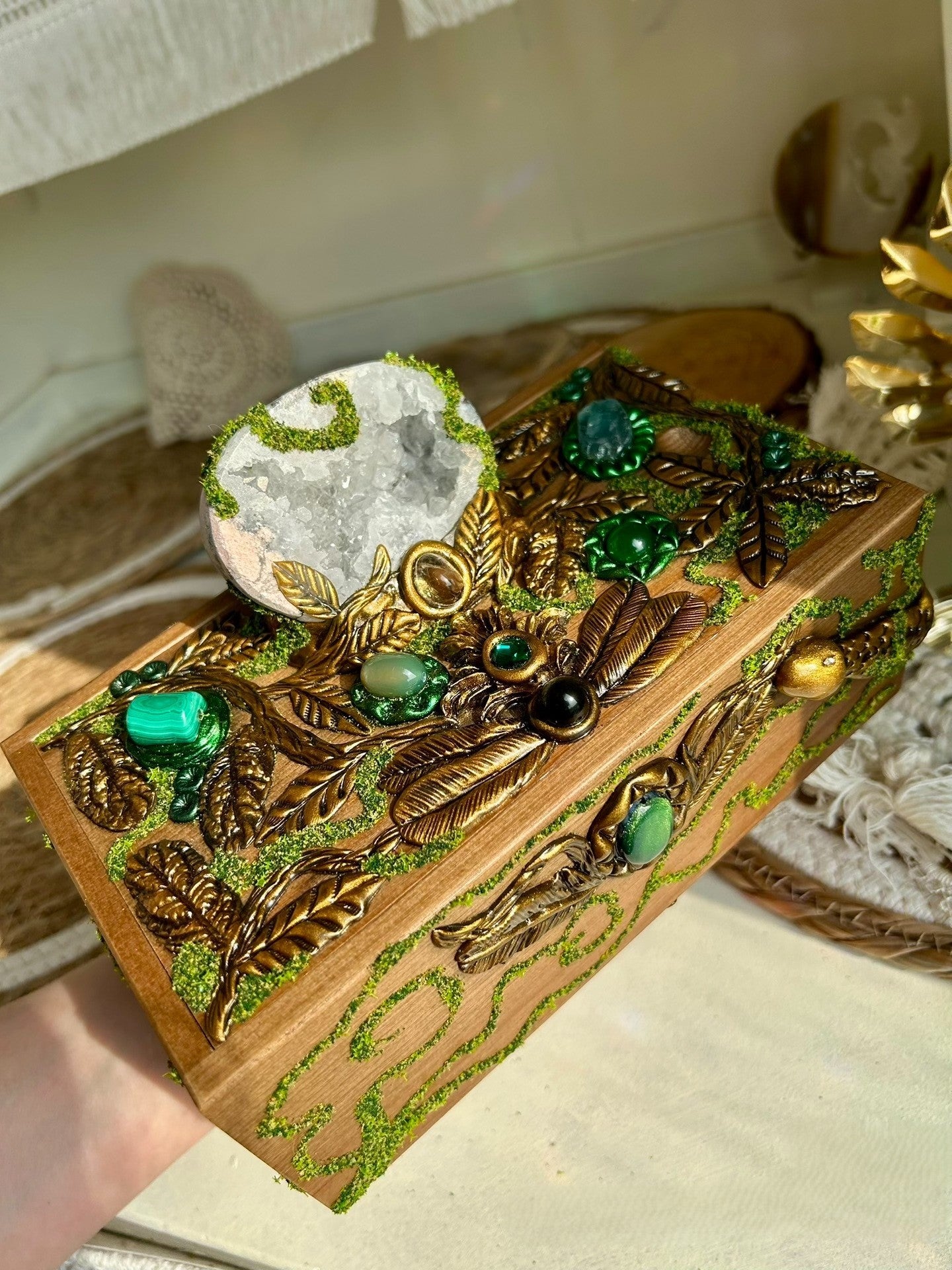 Serpentine Crystal Chest-sd035