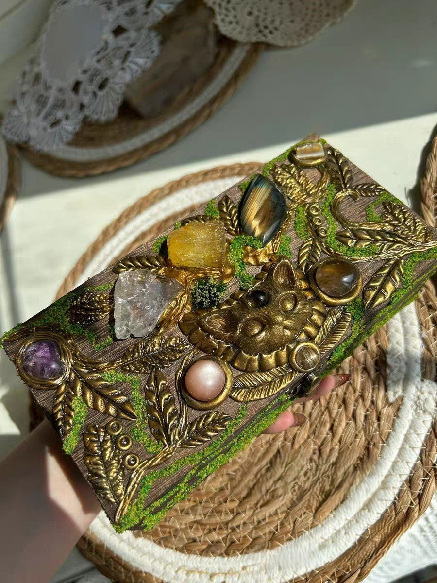 Spirit Cat Crystal Box-sd057