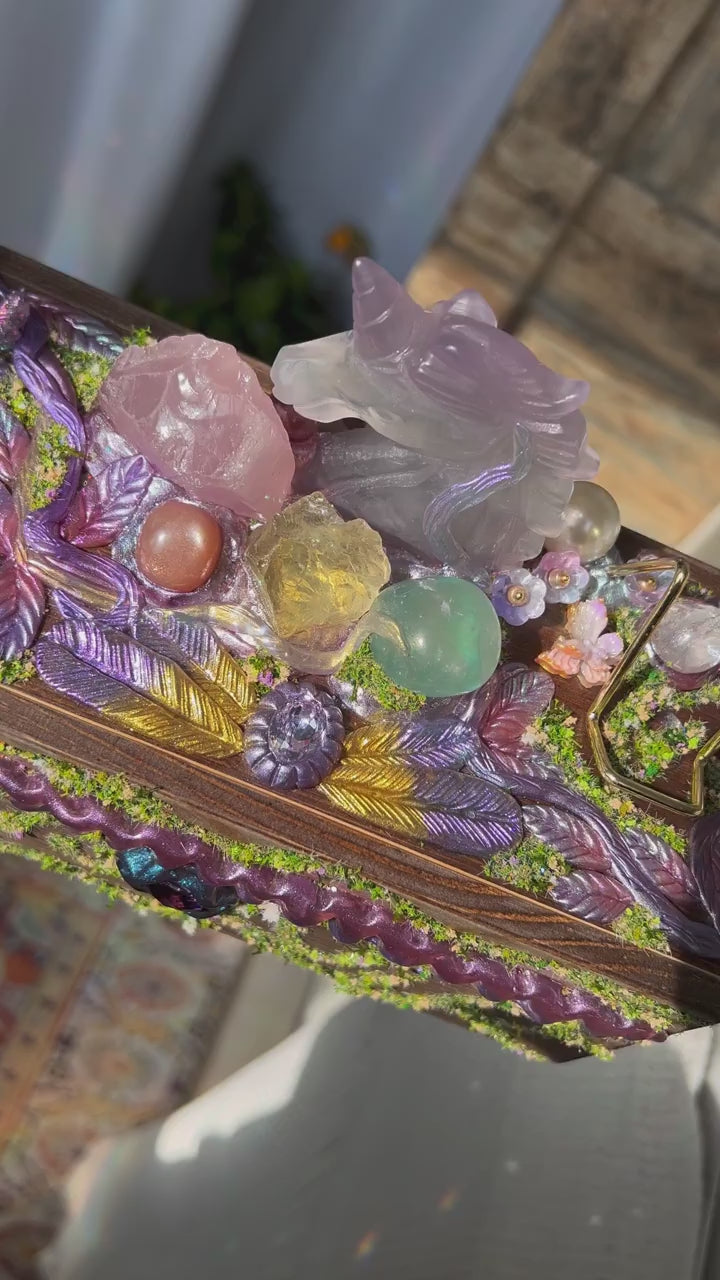 Unicorn Crystal Chest-sd004